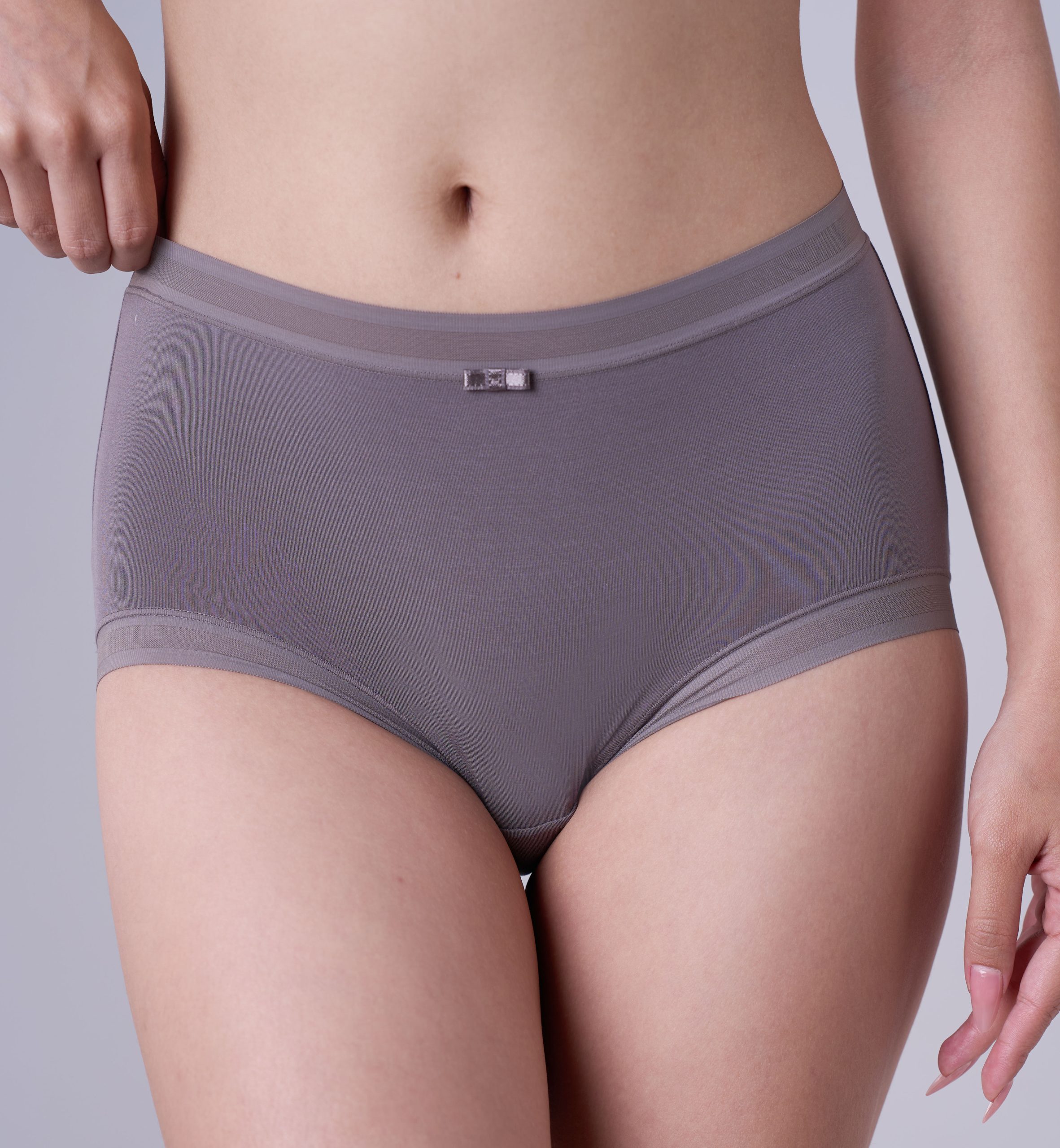 Quần Lót Nữ Lưng Cao Lụa Tơ Tằm Siêu Mịn Thoáng Khí, Kháng Khuẩn - MEQ2501 Quần Lót Nữ Lưng Cao Lụa Tơ Tằm Siêu Mịn Thoáng Khí, Kháng Khuẩn - MEQ2501